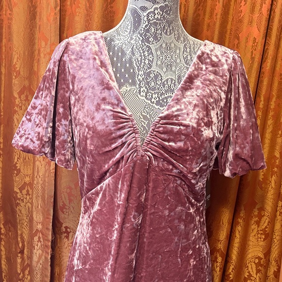 Guess mauve Velvet Ruched Dress - Picture 2 of 11